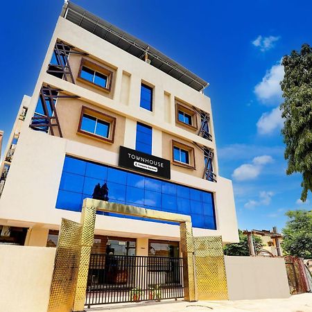 Super Townhouse Hoshangabad Road Near Aashima Mall Samarda Kaliāsot Exterior foto