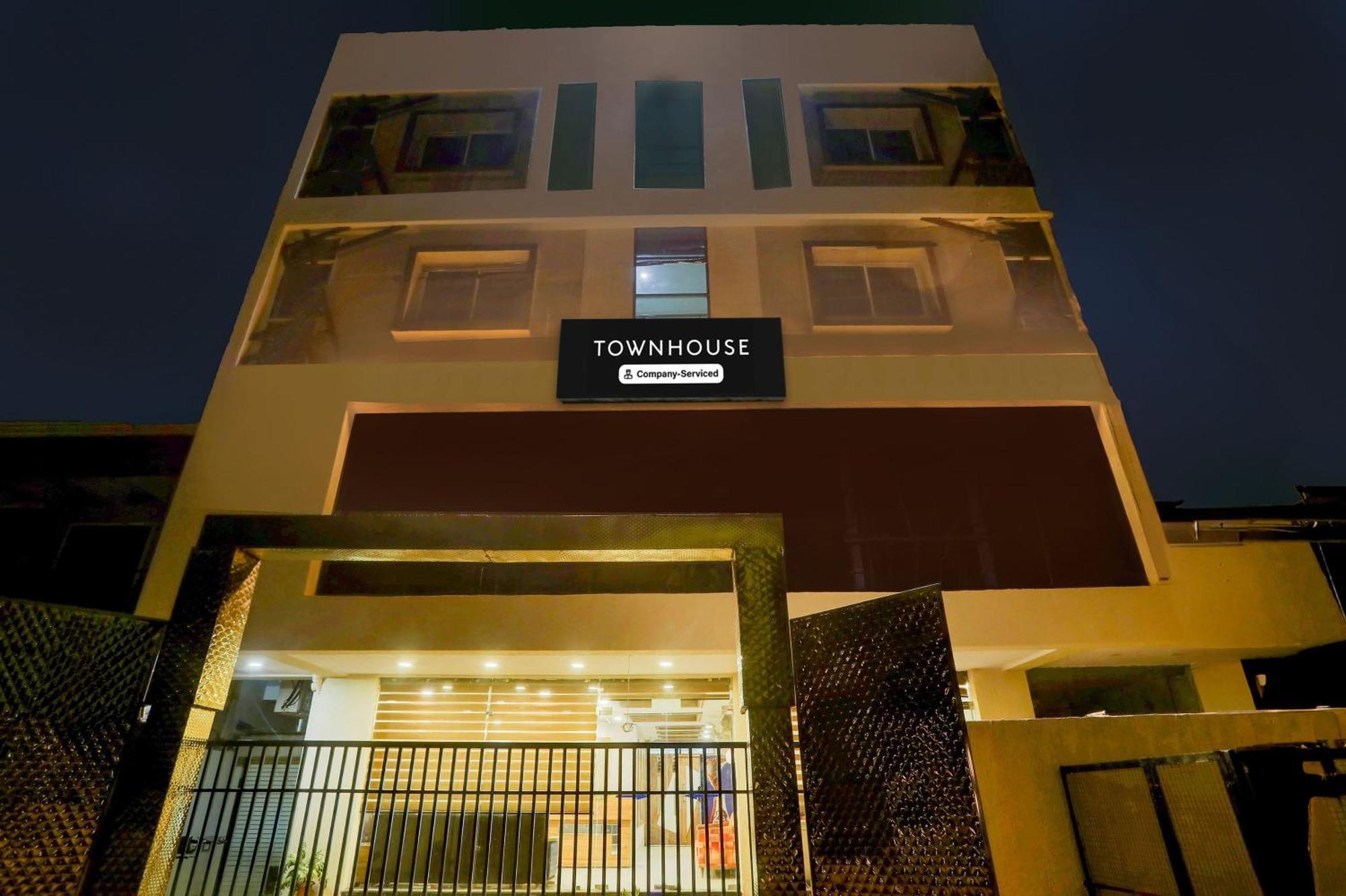 Super Townhouse Hoshangabad Road Near Aashima Mall Samarda Kaliāsot Exterior foto